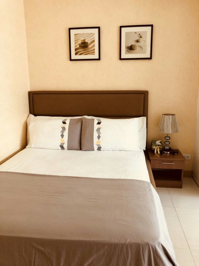 "Fully Furnished Studio Unit at Calyx Residences, Cebu Business Park"09