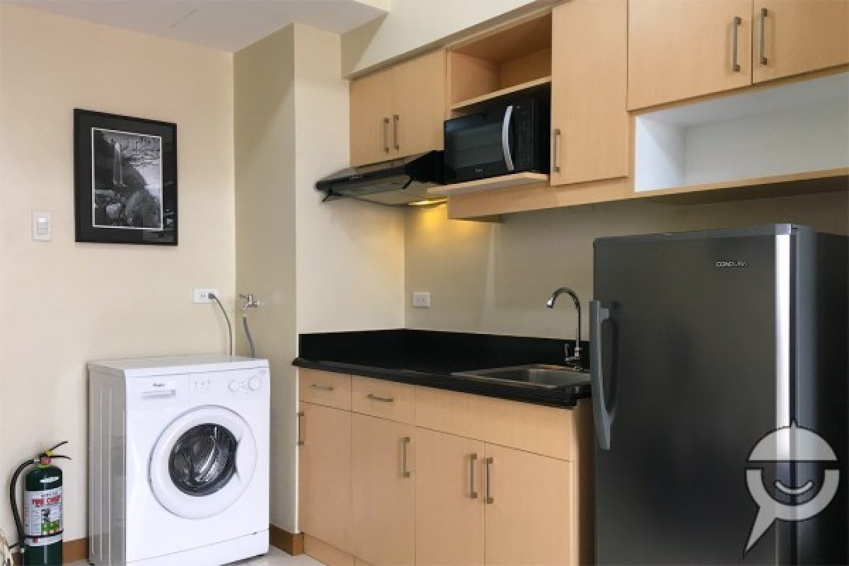 Furnished One Bedroom Condo Near GMA Broadway Centrum and Greenhills07