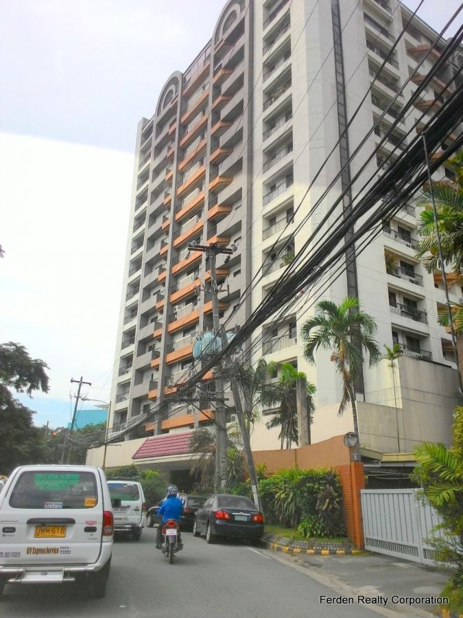 Spacious 2 Bedroom Condominium for Rent in Pasig City04