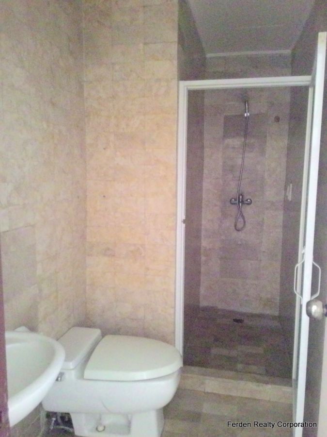 Spacious 2 Bedroom Condominium for Rent in Pasig City05