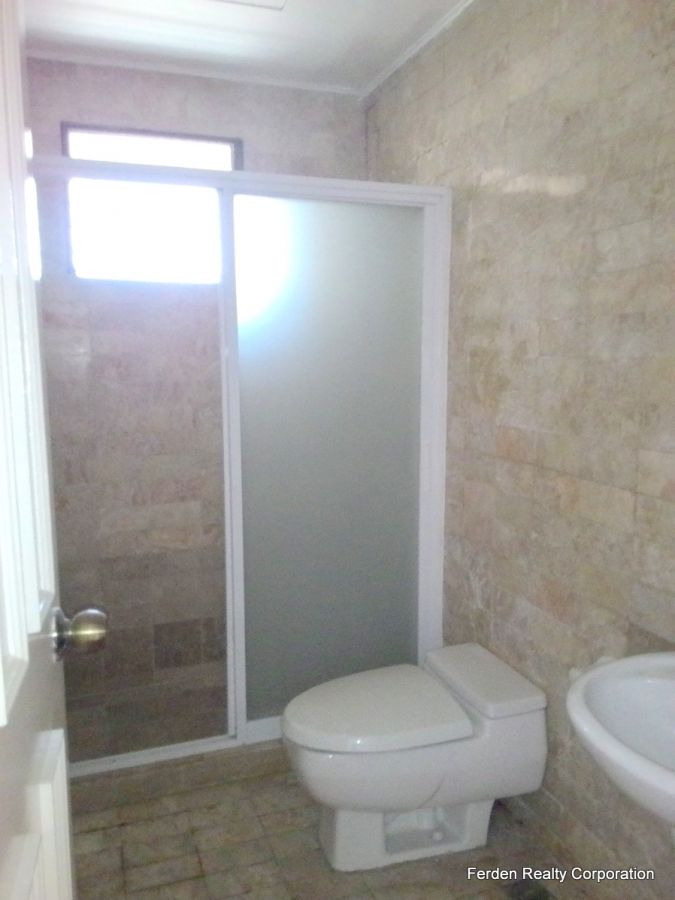 Spacious 2 Bedroom Condominium for Rent in Pasig City06