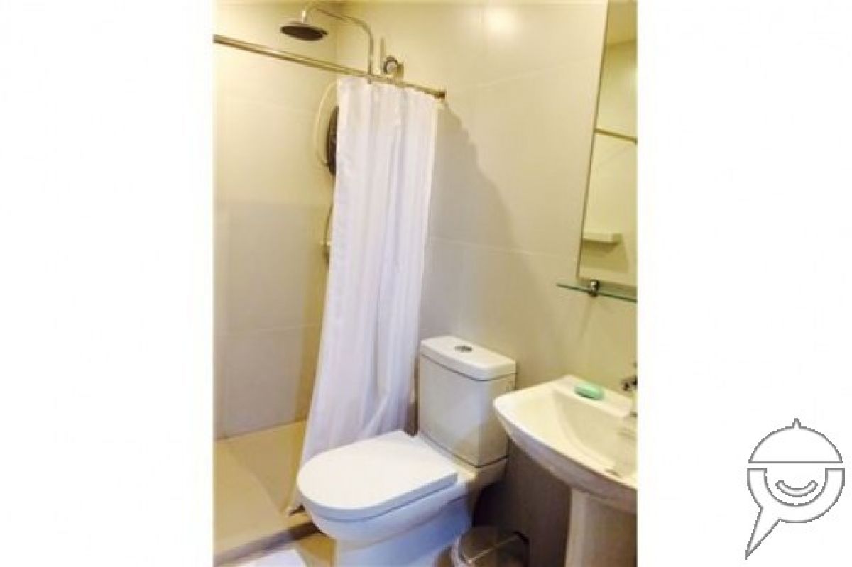 FOR LEASE! STUDIO UNIT F103