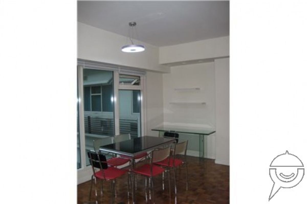 FOR LEASE! 1BR 5th AVENUE02