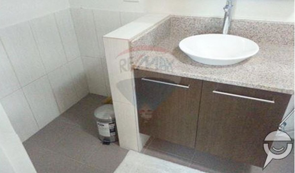 "For Rent 1 Bedroom Condominium in BGC, Taguig"08