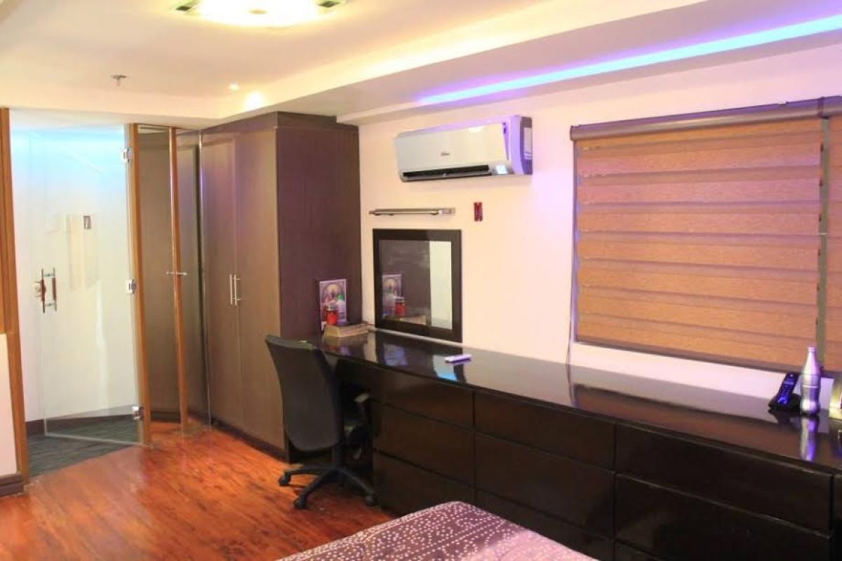 "Rent Now: Fully Furnished 1 Bedroom Loft Unit For Rent in Tuscany Private Estates, Mckinley Hill"08