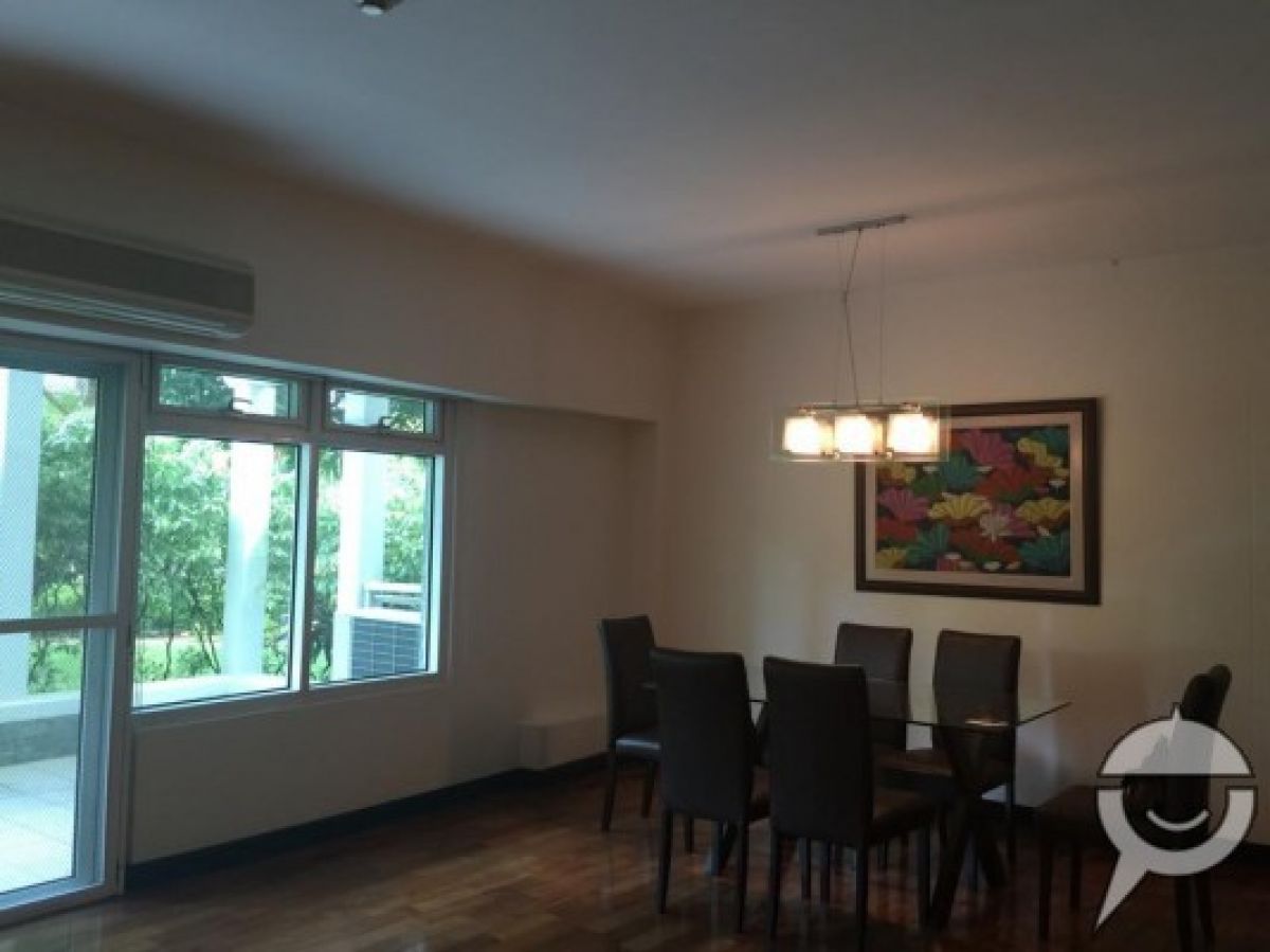 For lease 3 bedrooms at one serendra03