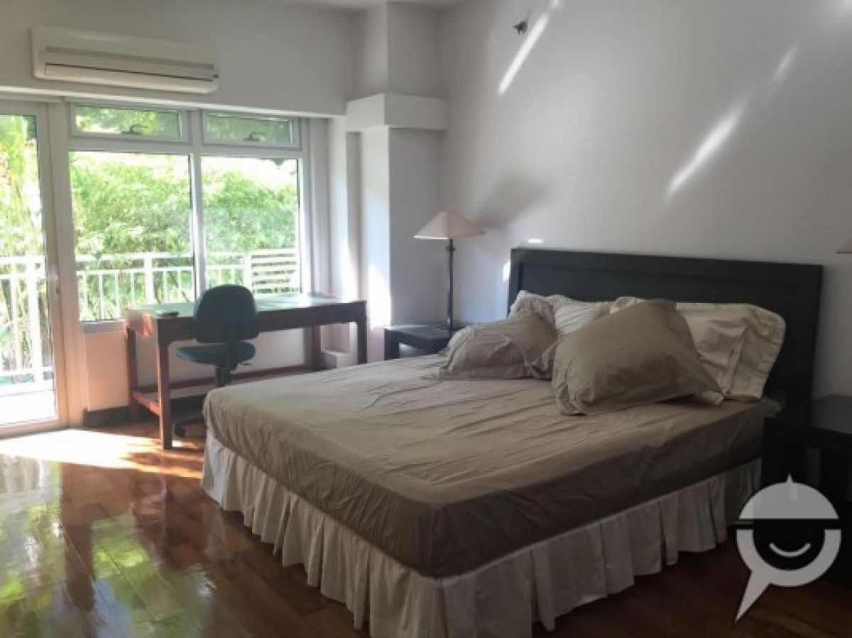 For lease 3 bedrooms at one serendra05