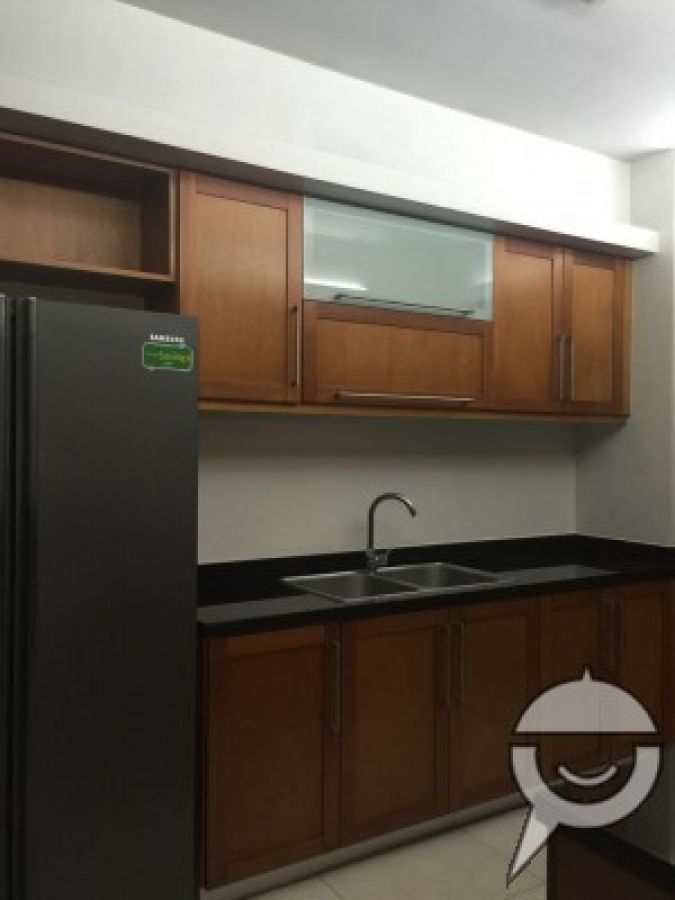 For lease 3 bedrooms at one serendra08