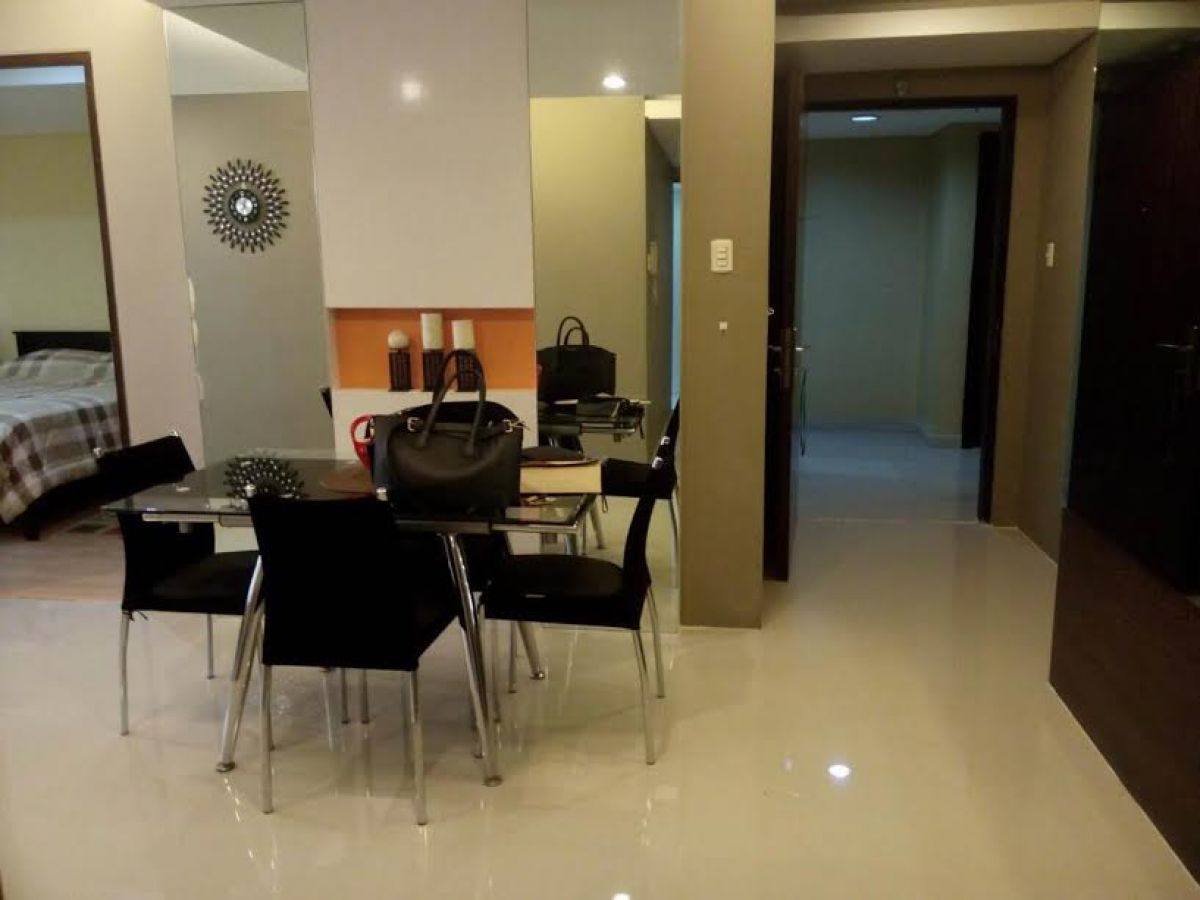 Seibu Tower Condo in BGC for Rent 2BR04