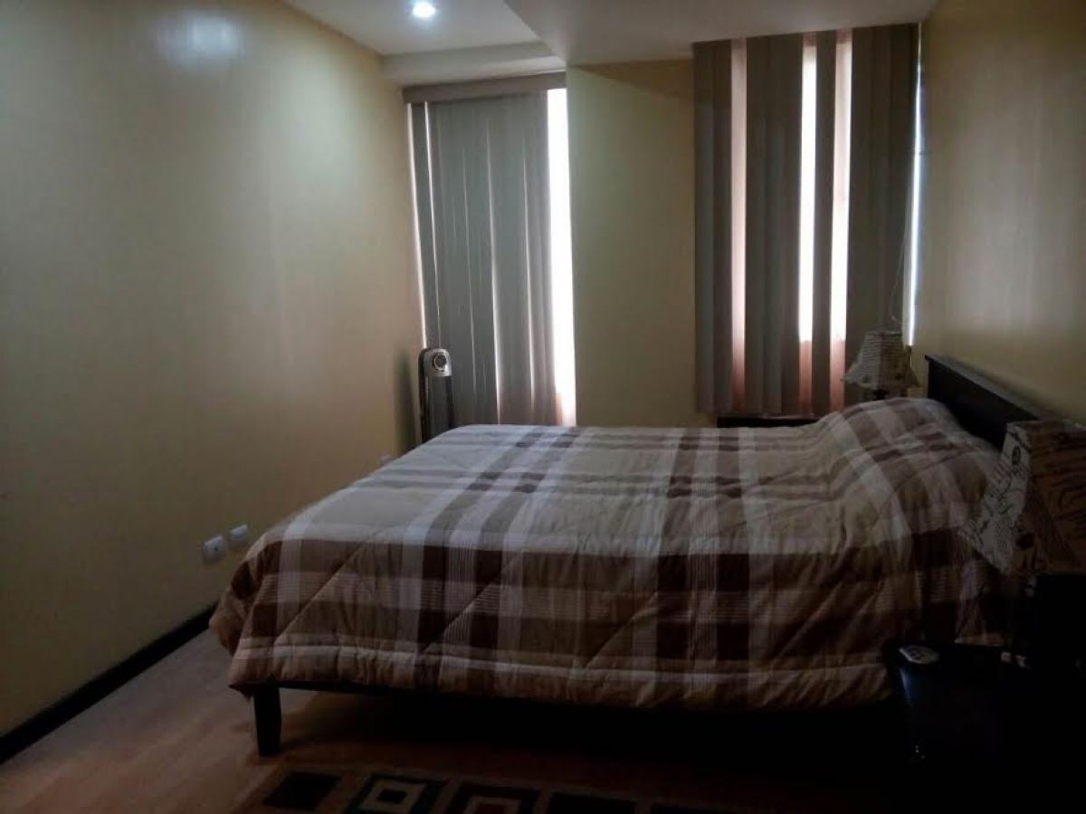 Seibu Tower Condo in BGC for Rent 2BR09
