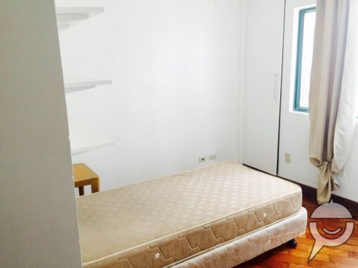 Penhurst Place 2br for lease rent Fort Global City04