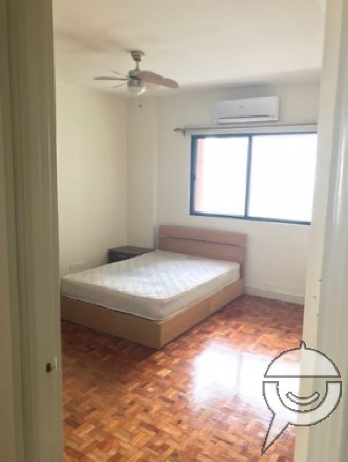 Rent 3 Bdrm Furnished Condo - Makati  (Spacious - 150 sq m)04