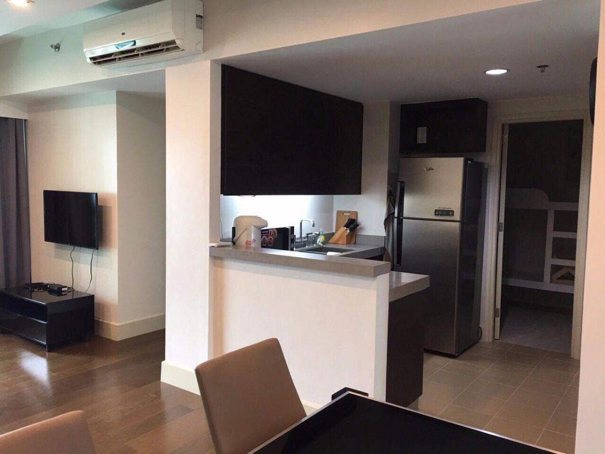 2 Bedroom for Lease in Edades Rockwell Makati03