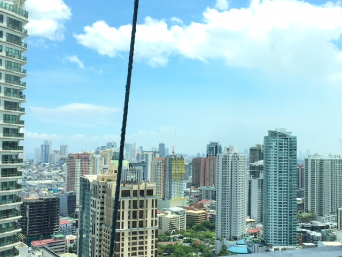2 Bedrooms for Lease in Laguna Trag Makati10