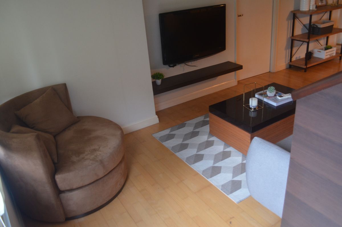 "2 Bedrooms loft, furnished for lease in One Rockwell West Makati"09