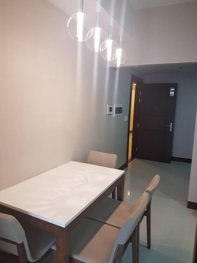 1 Bedroom Condo Unit For Rent in Three Central Makati Near PBCom06