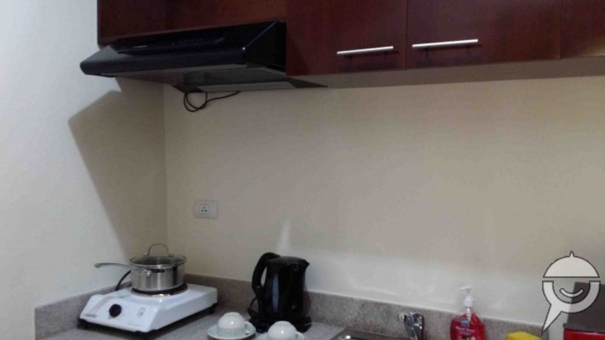 1 BR unit in makati city08