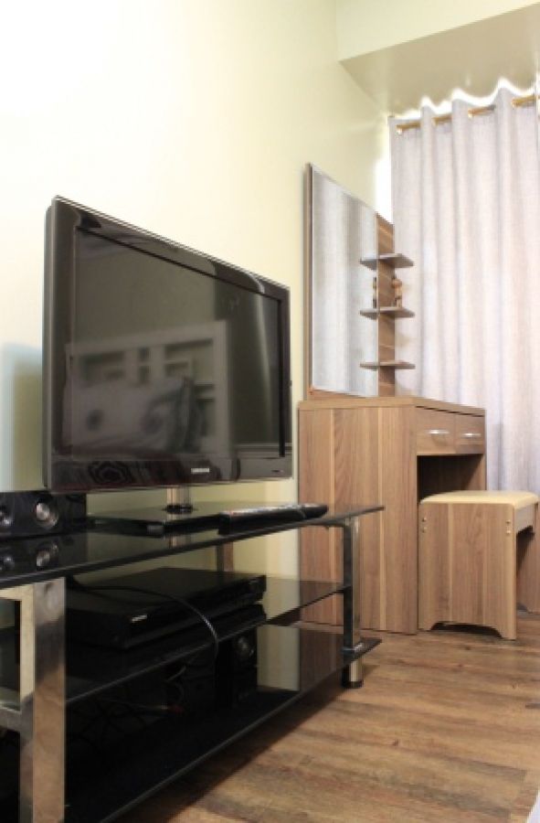 "2 Bedroom Furnished Apartment in Royal Palms with Parking, Washing Machine & TD"09