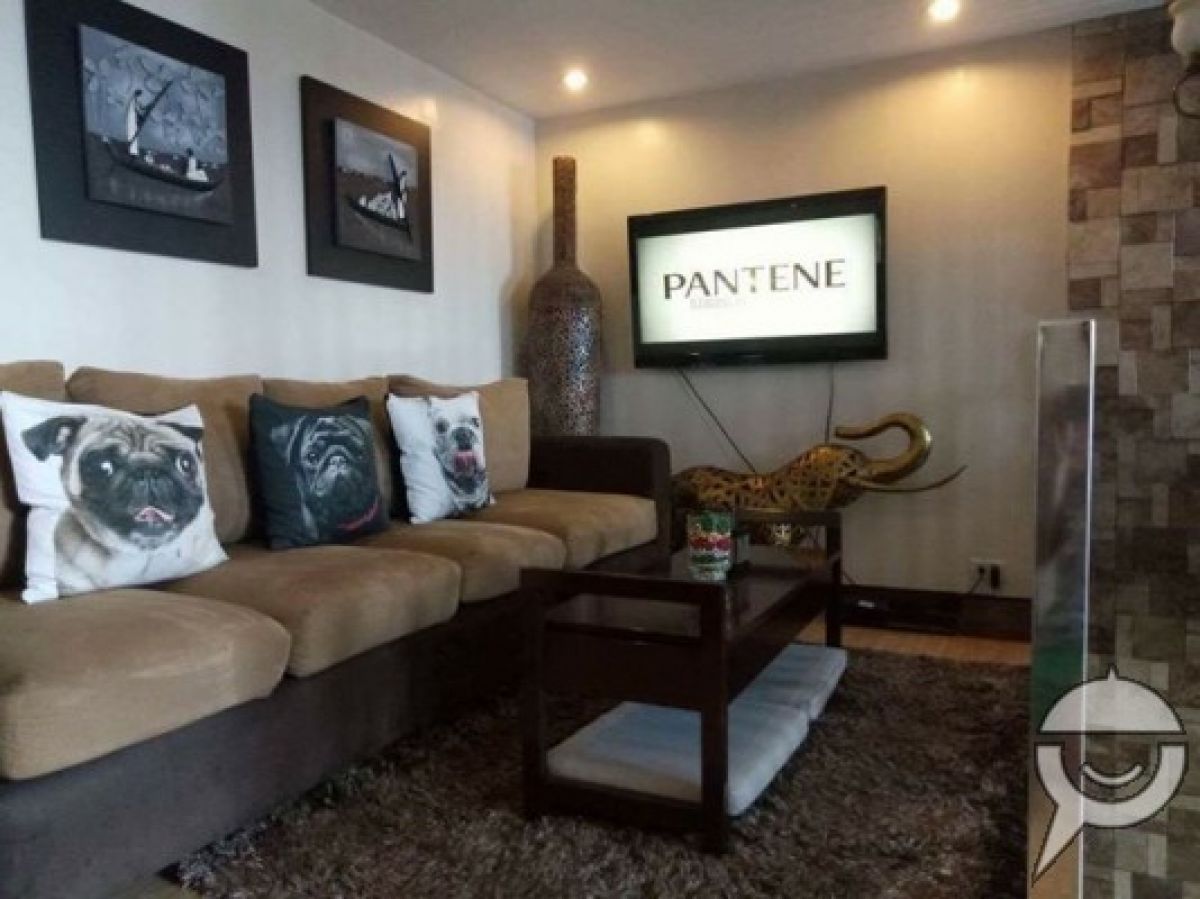 Fully furnished and stylish condo beside GMA MRT02
