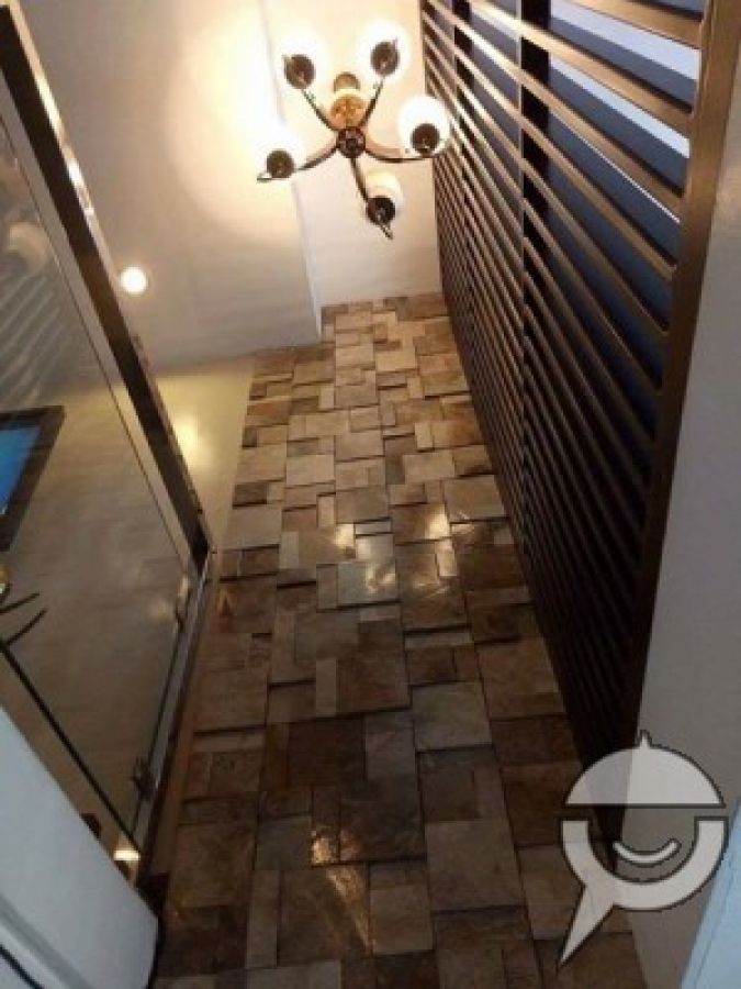 Fully furnished and stylish condo beside GMA MRT04