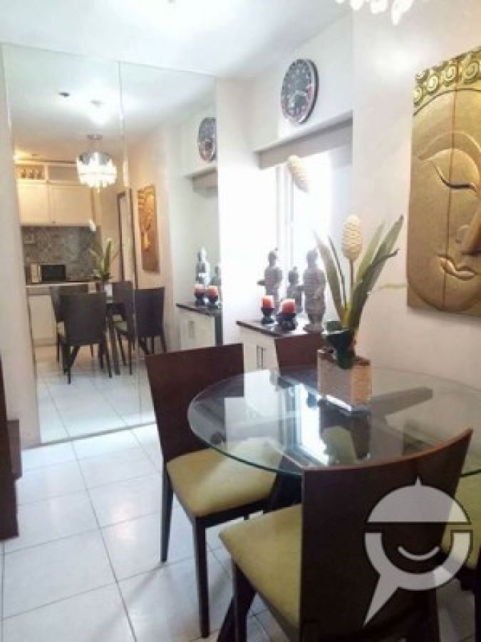 Fully furnished and stylish condo beside GMA MRT08