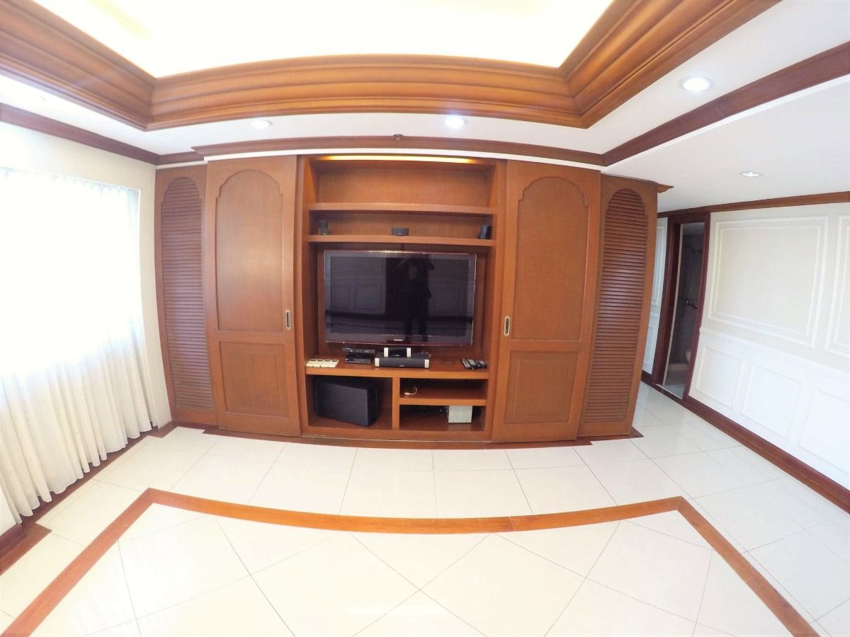 3 Bedroom Unit in Orchard 206