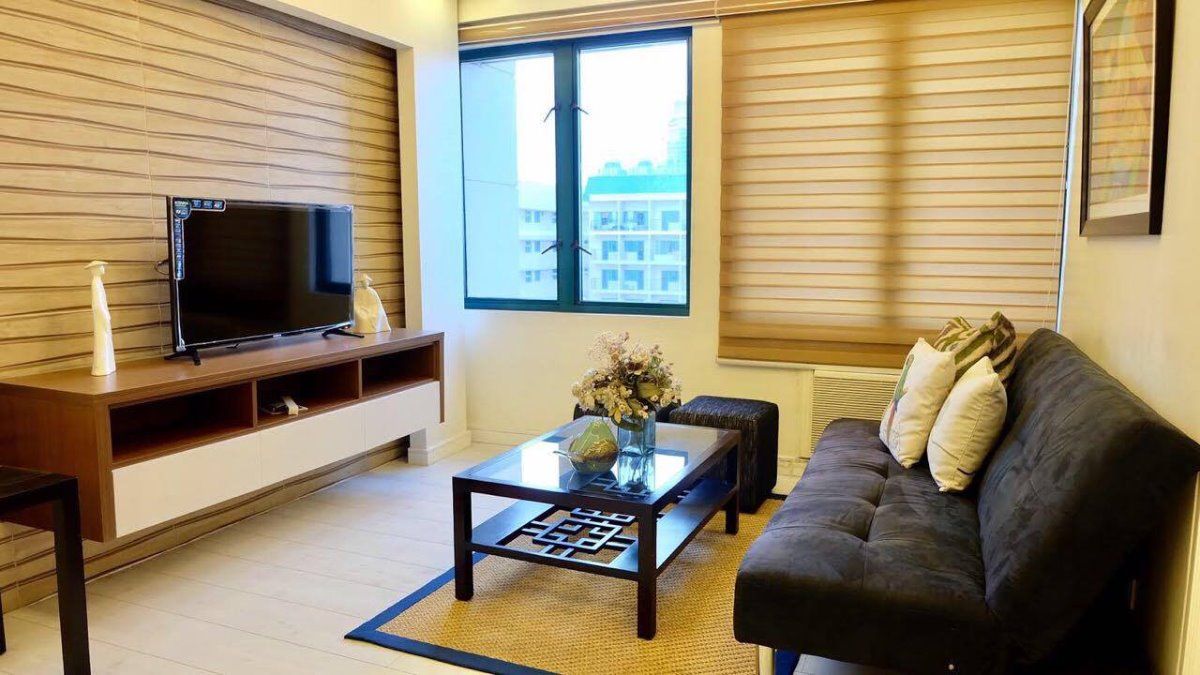 2 Bedroom unit in Renaissance 200003