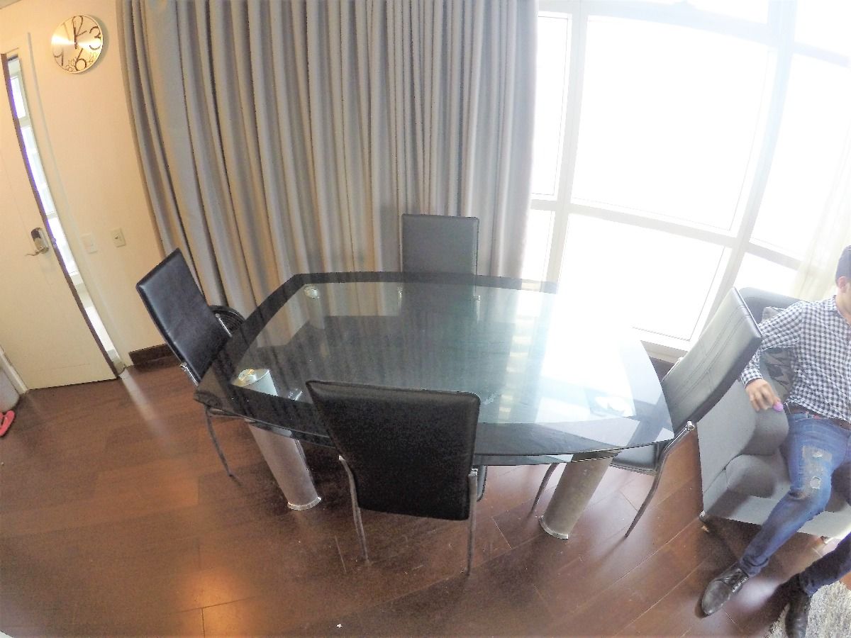 2 Bedroom Unit with Balcony in Twin Oaks Place08