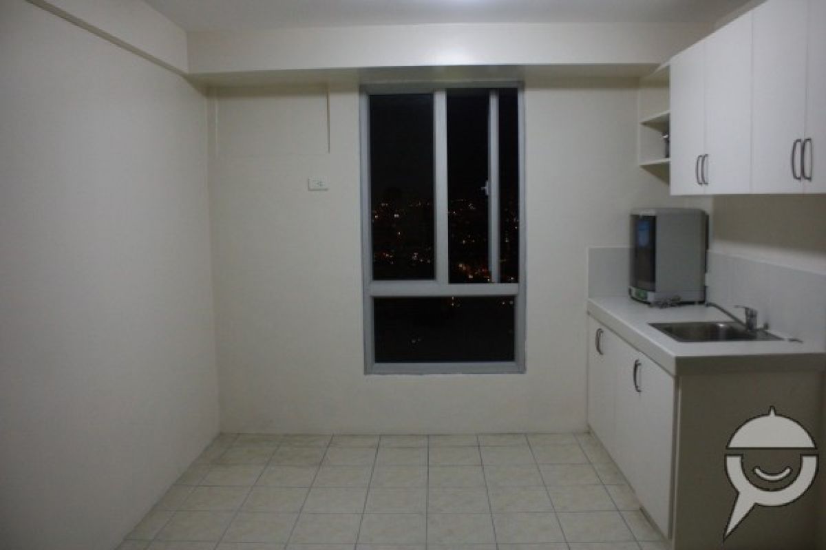 1-bedroom loft at the heart of New Manila05