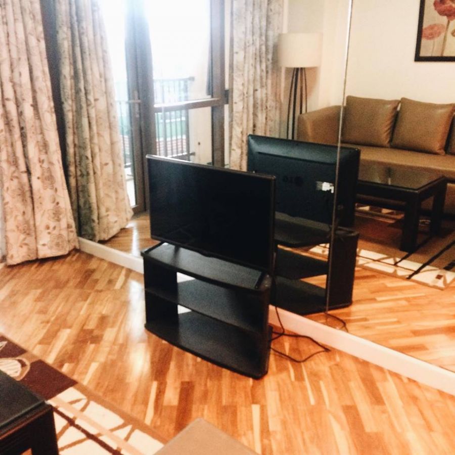"For Rent Lease: Joya Lofts & Towers, 2 Bedroom, Furnished w parking, 79sqm"05