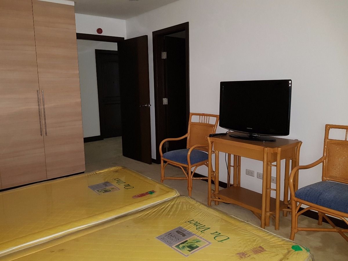 Penthouse 3 Bedroom Unit in Ayala Cebu Business Park Cebu City09