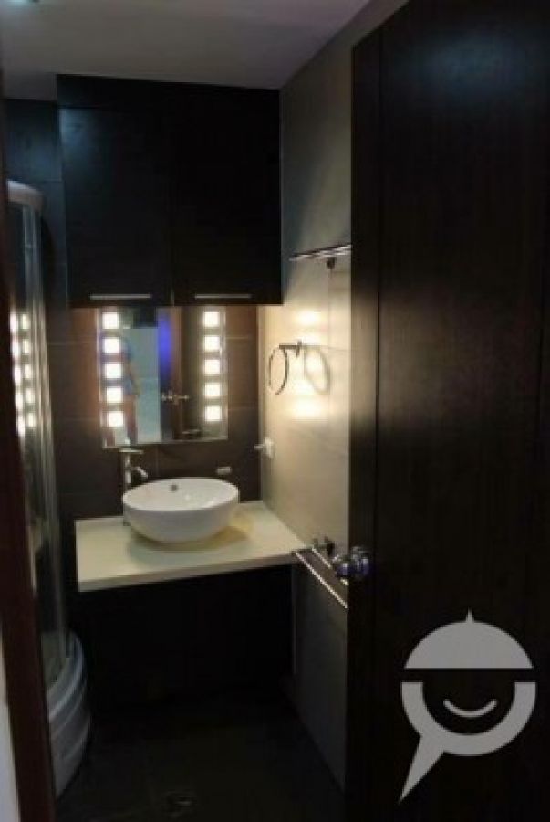 For Rent Spacious 2 Bedroom Unit in Seibu Tower Bonifacio Global City04