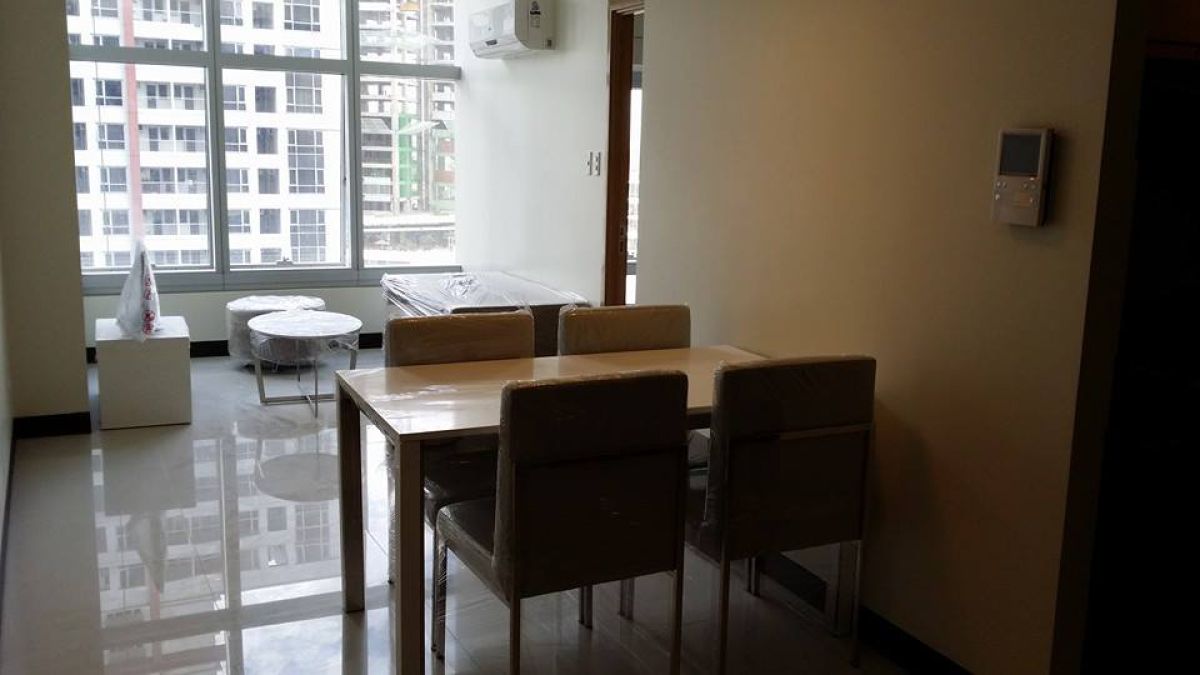 "One Central, 1 Bedroom, Furnished, 56 sqm, Makati City"01