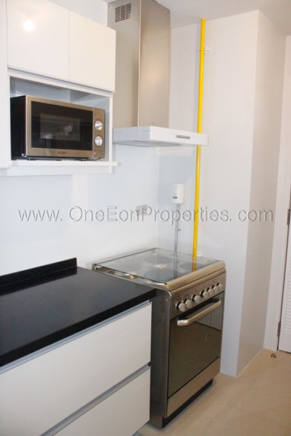 Beaufort West Tower 2BR for Rent09