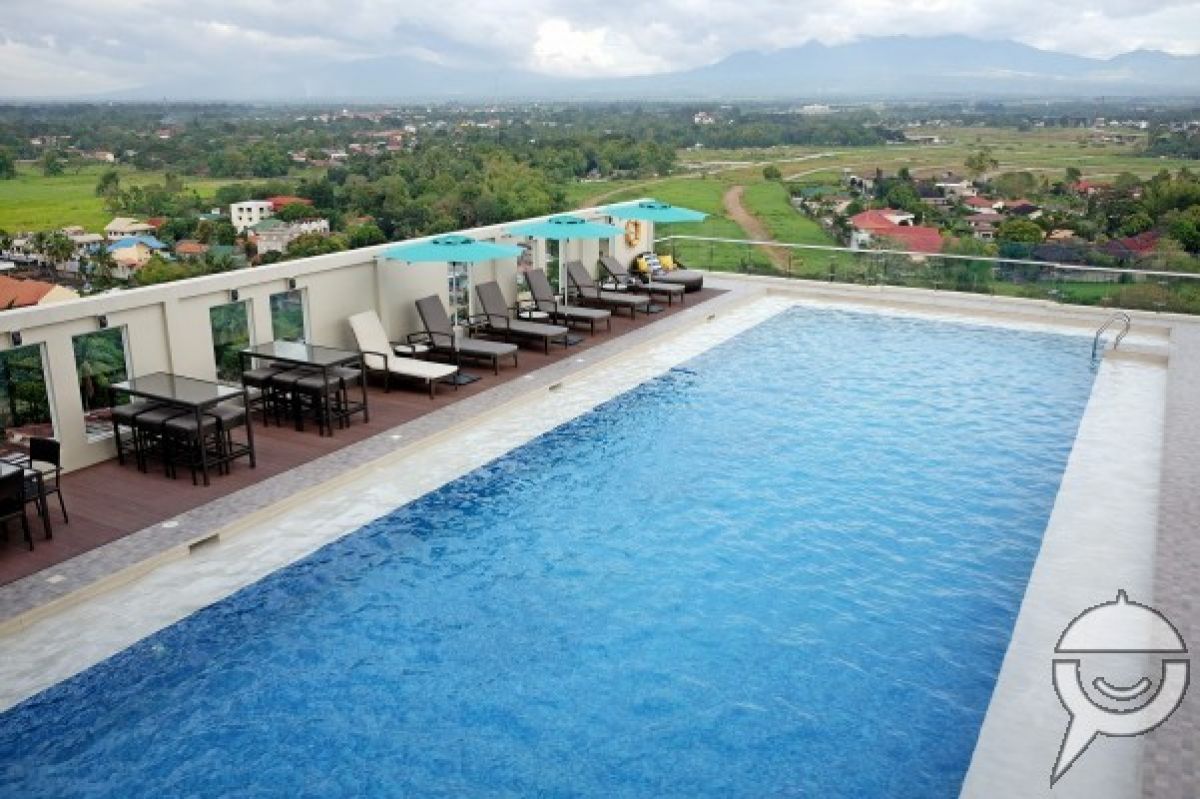 BACOLOD FURNISHED & SPACIOUS Studio Type Condo Unit for RENT02