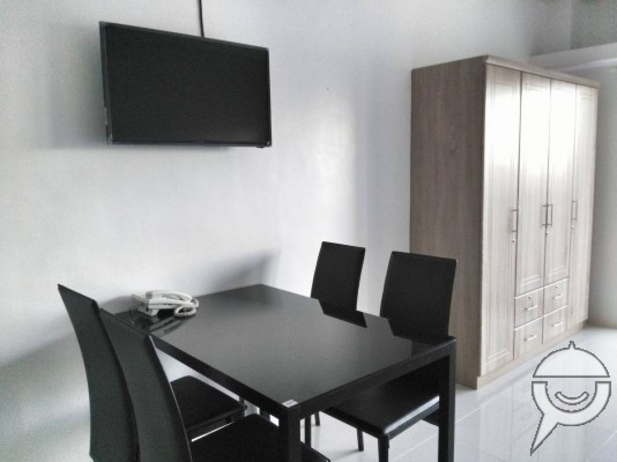 BACOLOD FURNISHED & SPACIOUS Studio Type Condo Unit for RENT05