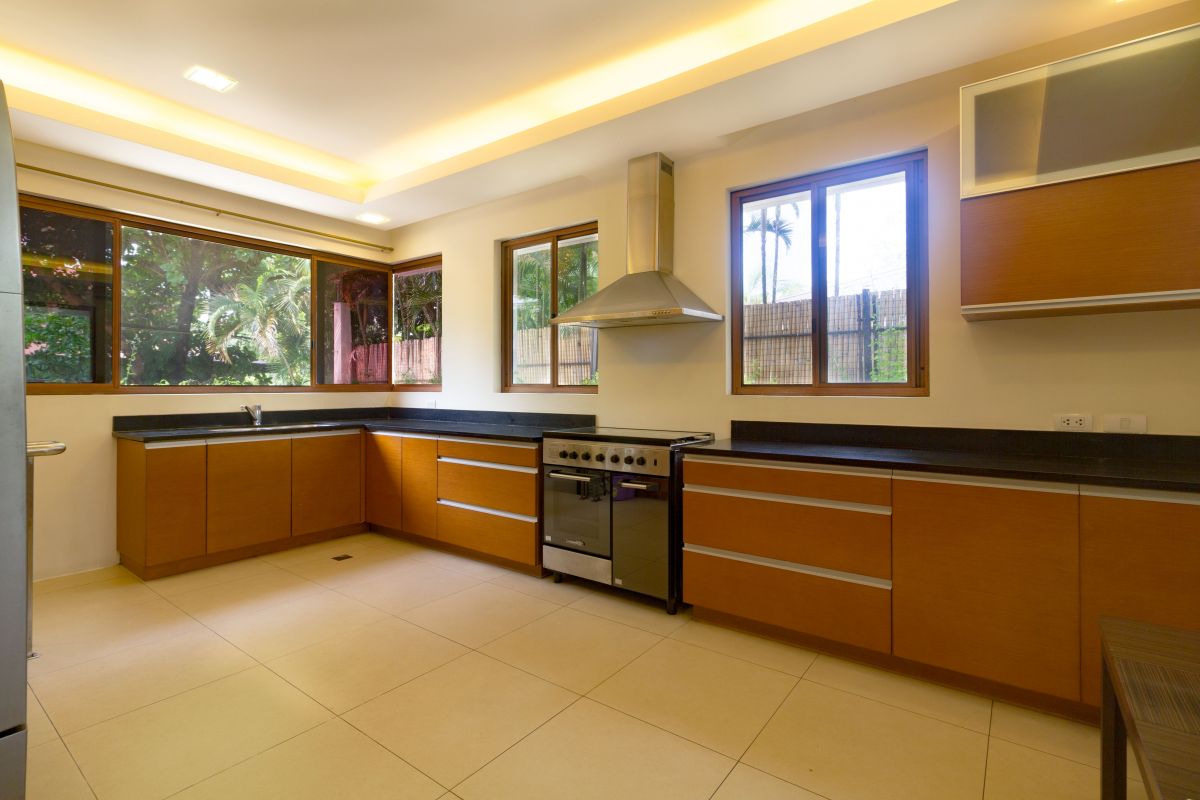 For Lease: 4 Bedroom Fully Furnished at Ayala Alabang05