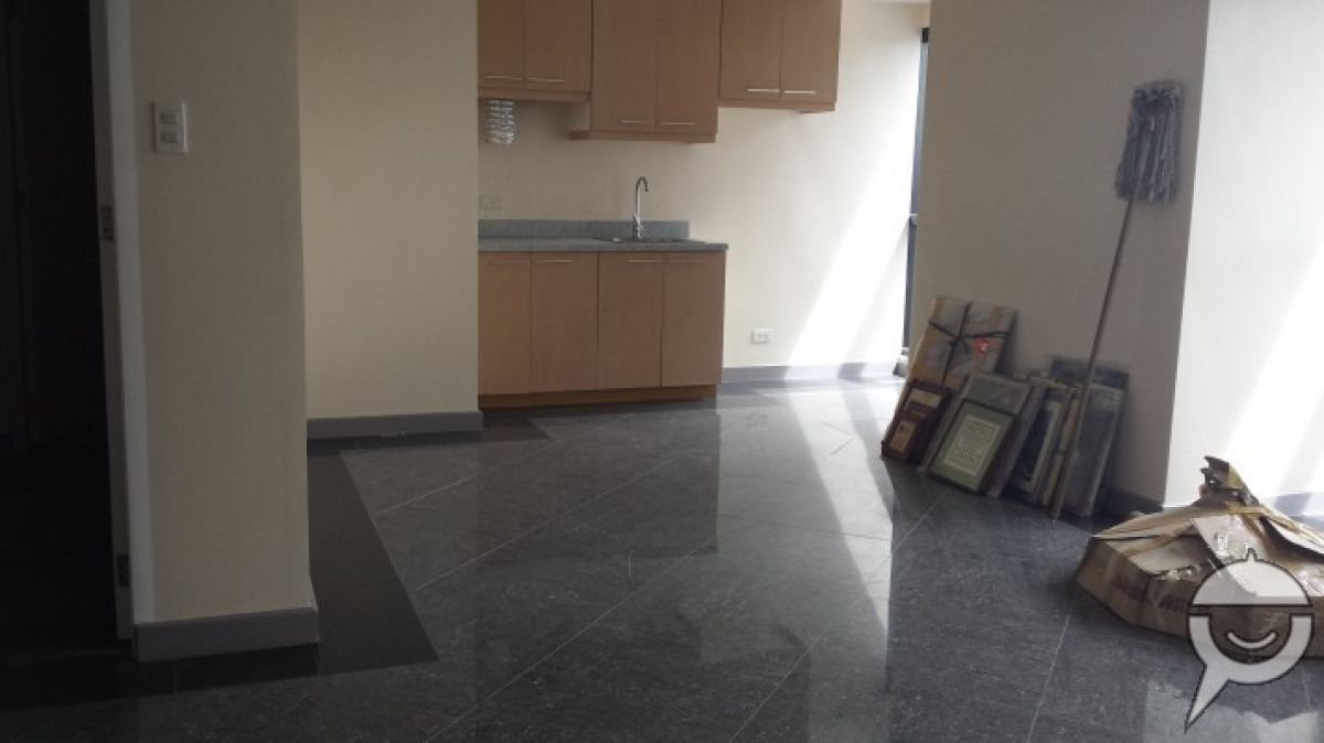 Semi Furnished 3 Bedroom in BSA Twin Towers near ADB Megamall04