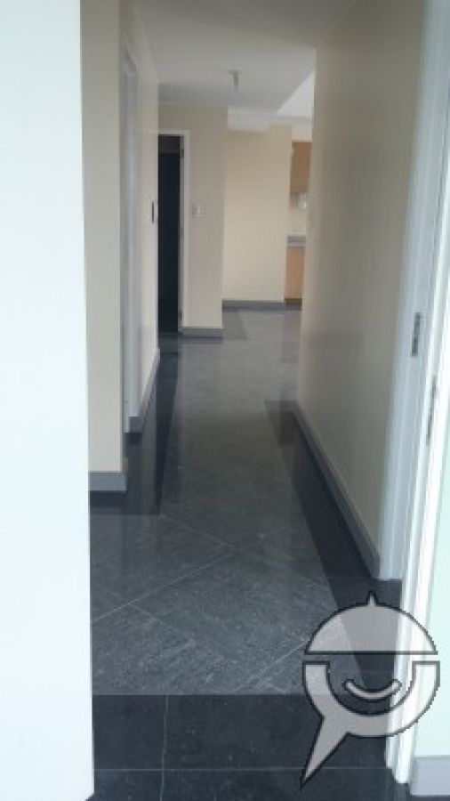 Semi Furnished 3 Bedroom in BSA Twin Towers near ADB Megamall07