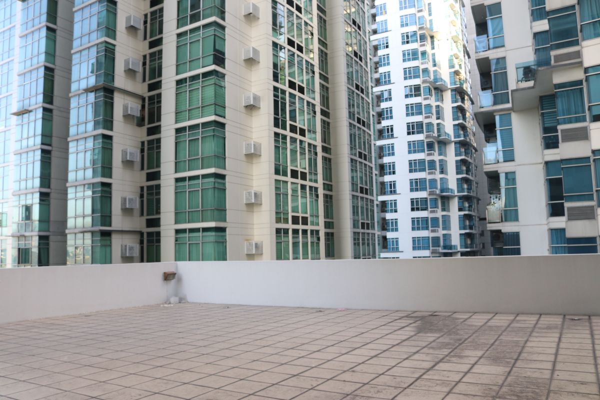 "1 Bedroom condominium unit with Balcony in Fort Palm Spring, BGC Taguig"07