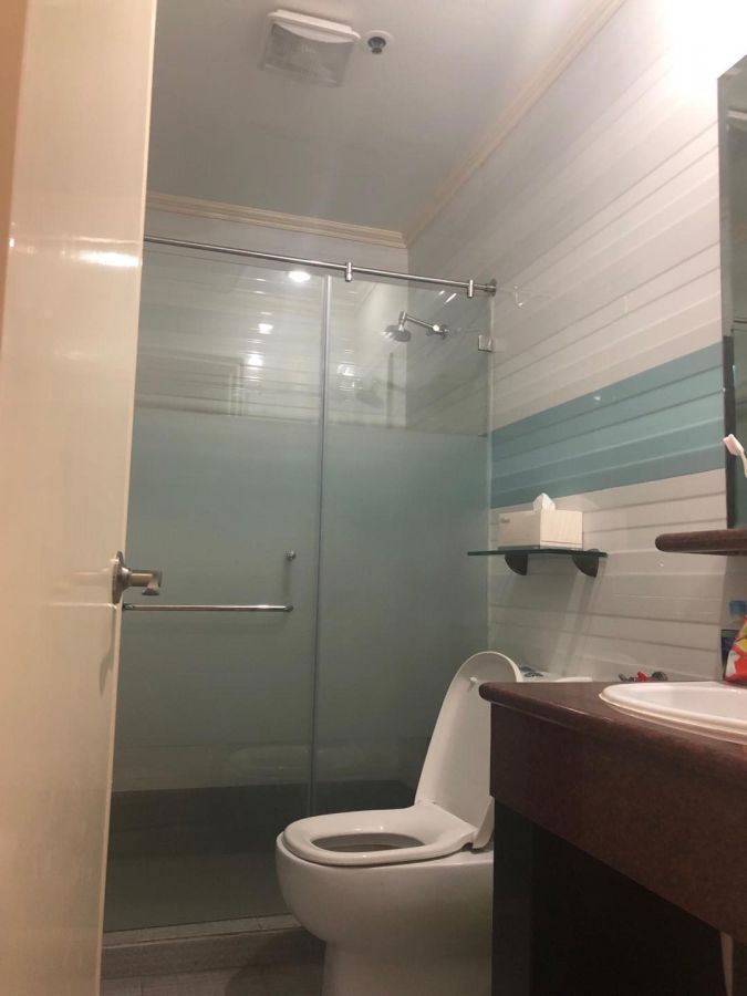 150 sqm 3 bedroom facing Manila bay in Malate09
