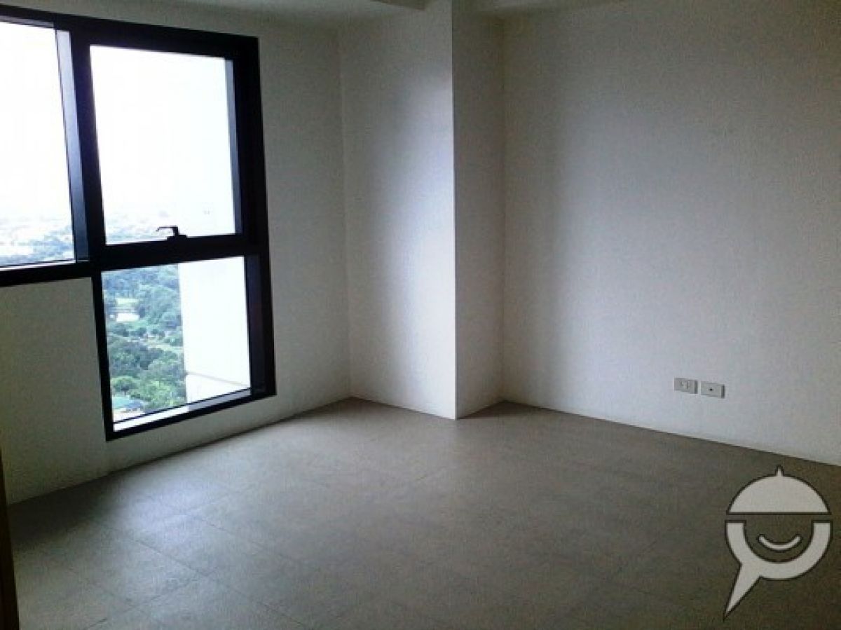 "113 sq.m , 3 Bedroom Condo unit For rent!"03