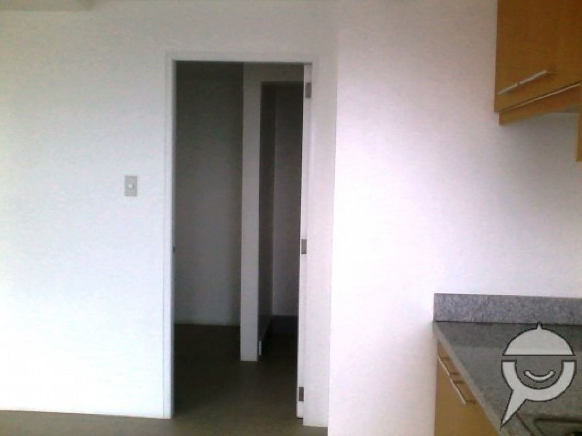 "113 sq.m , 3 Bedroom Condo unit For rent!"04