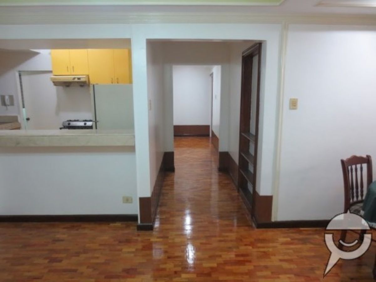 "3 Bedroom Condo Unit in Dela Costa, Makati City"07