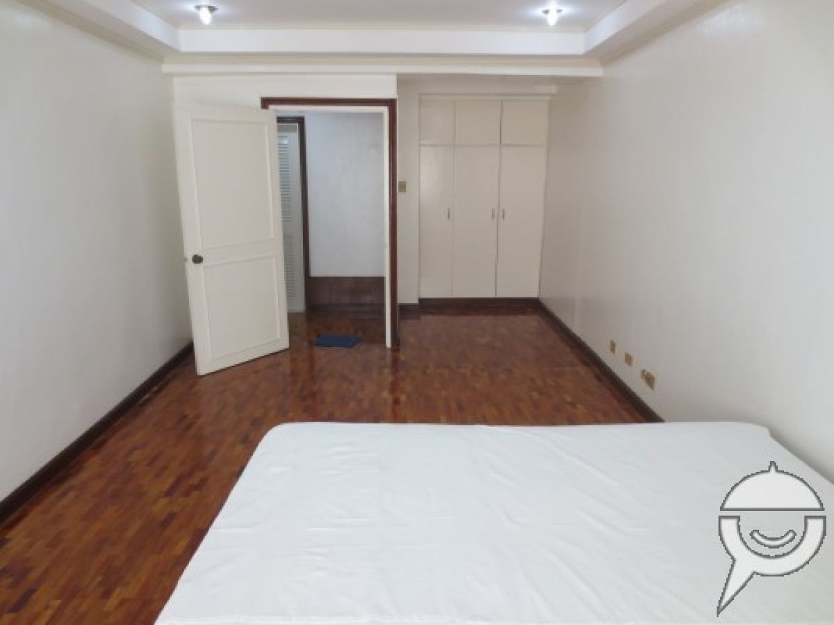 "3 Bedroom Condo Unit in Dela Costa, Makati City"10