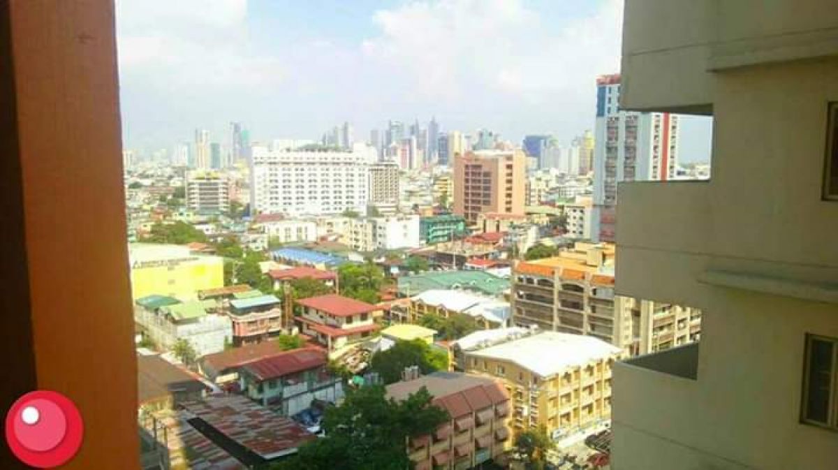 CONDO FOR RENT IN FRONT OF LA SALLE TAFT03