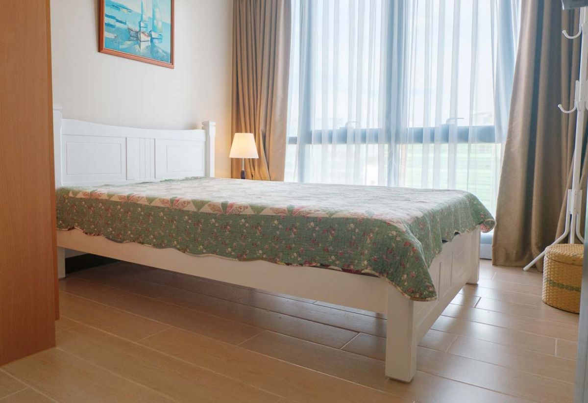 1 Bedroom fully furnished unit in The Florence Tower 1 Mckinley Hill Fort07