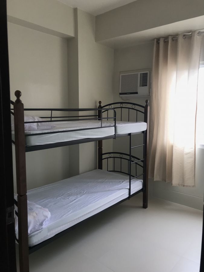 2 Bedroom with City Lights View03