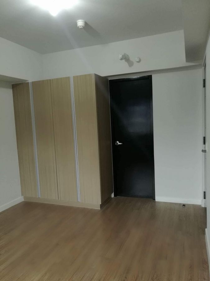 One bedroom condominium for rent in One Maridien in High near The Finance Tower07