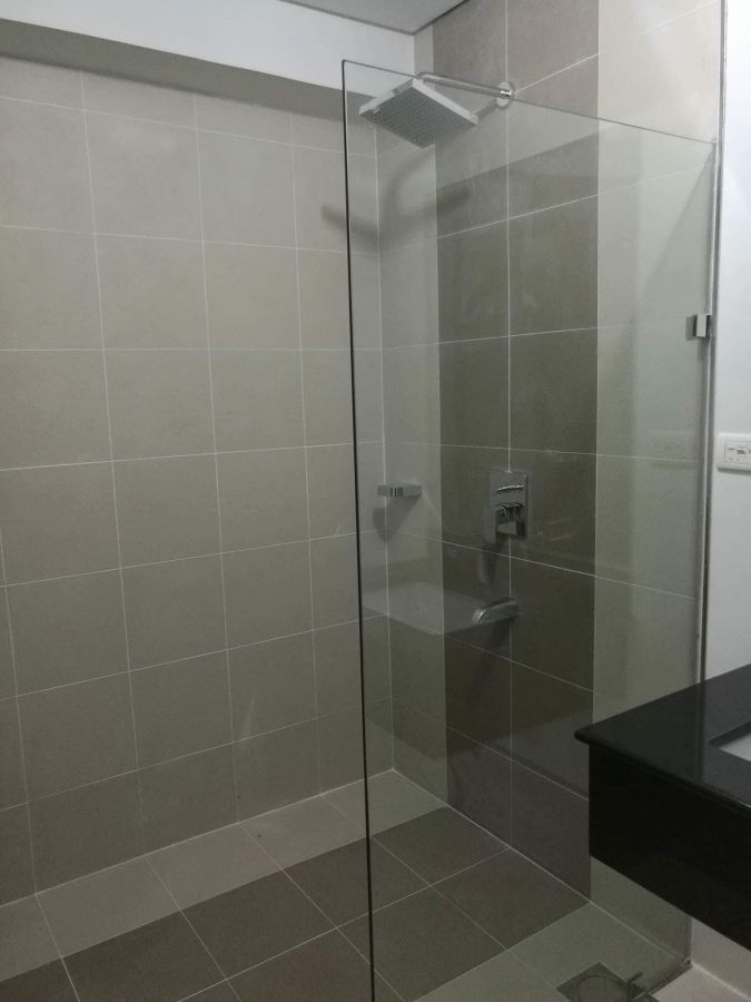 One bedroom condominium for rent in One Maridien in High near The Finance Tower10